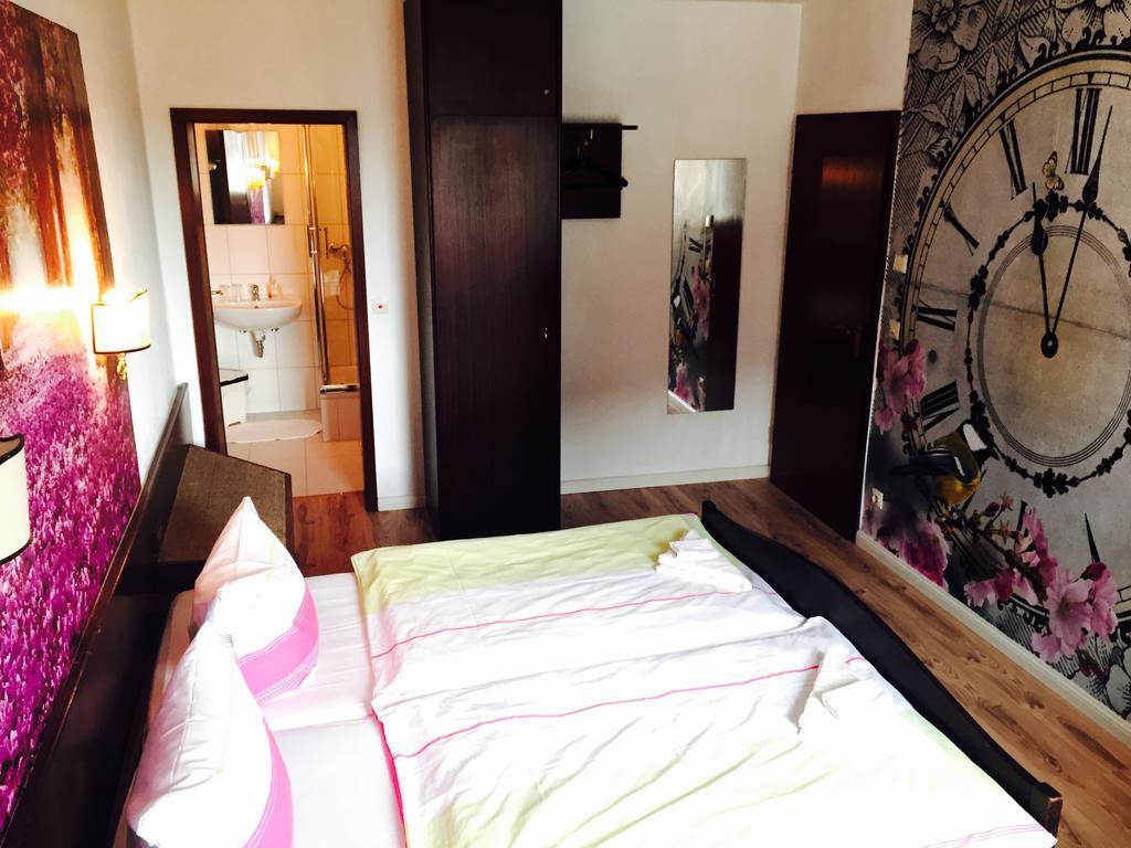 Marilyn Hotel *