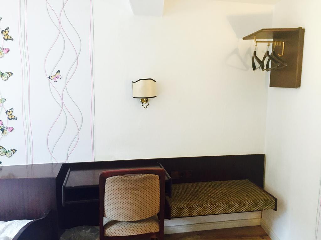 Marilyn Hotel